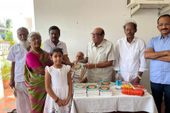 நூல்-வெளியீட்டு-விழா-–-குறட்பா-அந்தாதி-–-8-ஆகஸ்ட்-2022-இல்லத்தில்-7